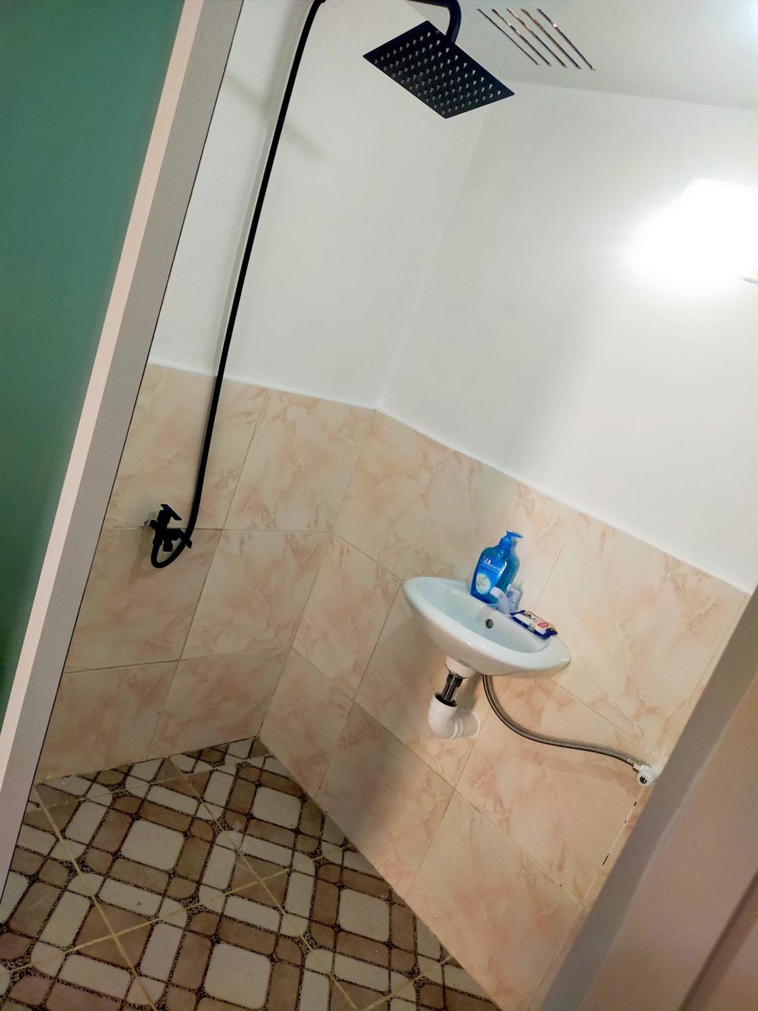 Don Leo'S Bnb Esperanza Bagian luar foto